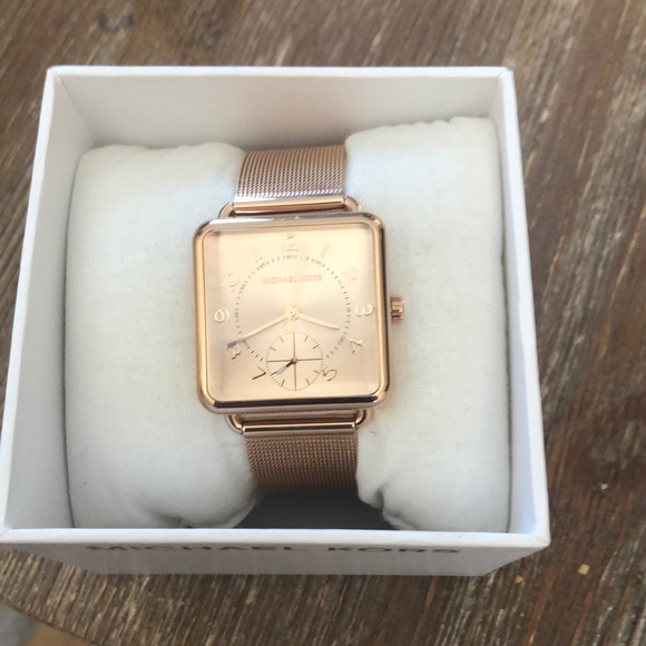 Michael Kors Accessories - Rose gold watch